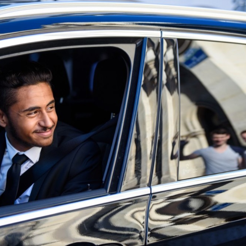 شراكة بين طيران الإمارات وأوبر اتوفير تجربة مواصلات أكثر سلاسة