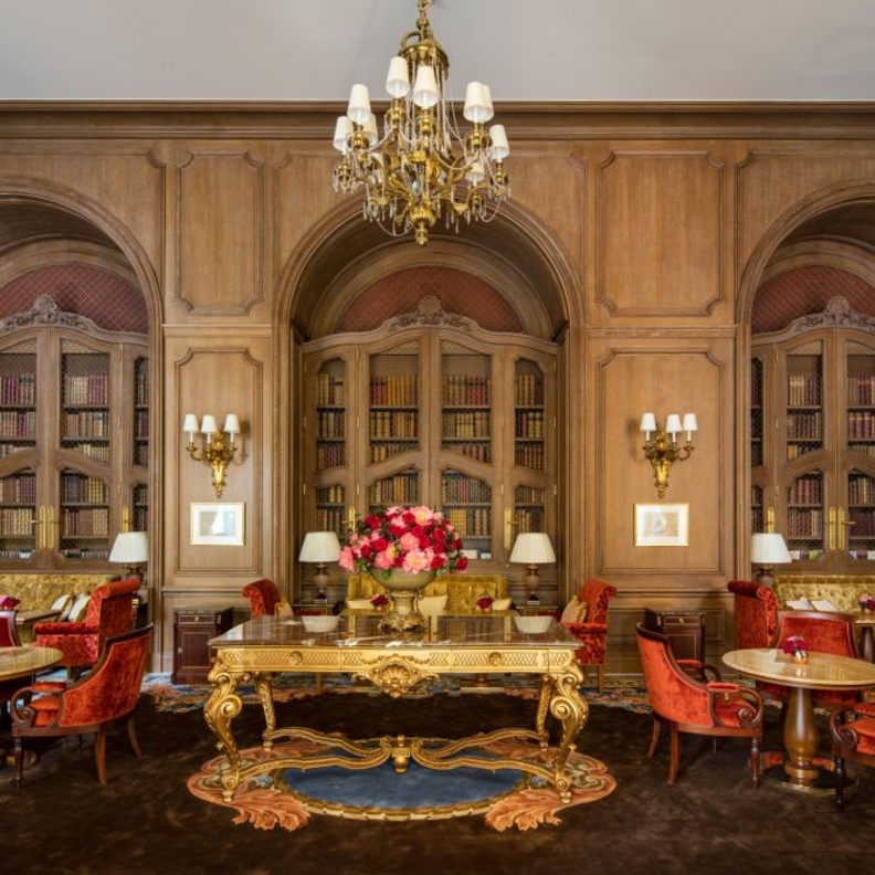 ritz الفندق واحد من أجمل وأفخم الفنادق في العالم