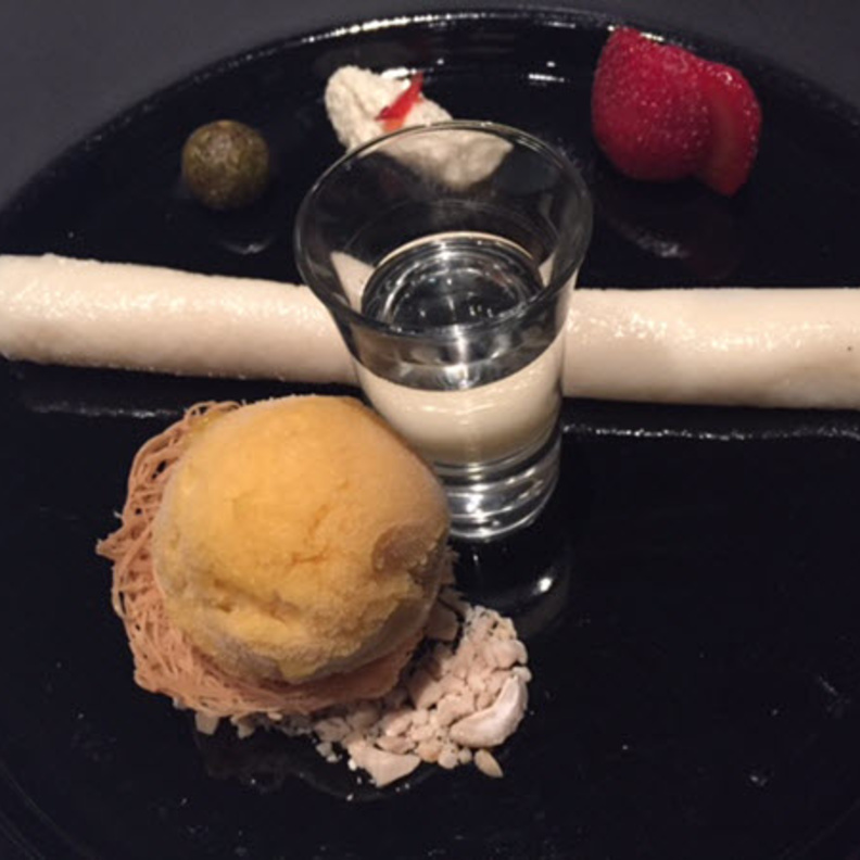 حلاوة الجبن مع الآيس كريم