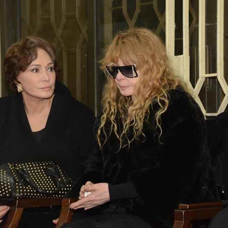 نيللي تبكي ولبلبة متماسكة