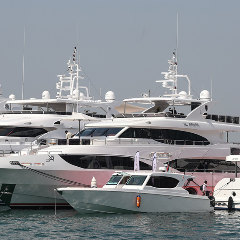 مبادرات رائدة .. في قناة دبي المائية