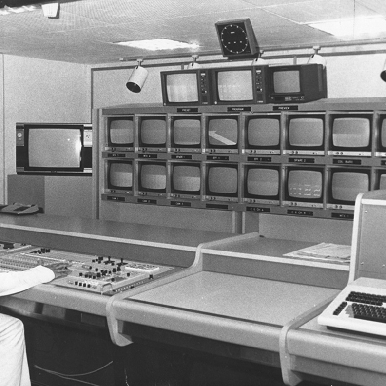 استوديوهات مبنى التلفزيون قبل ثلاثين عام