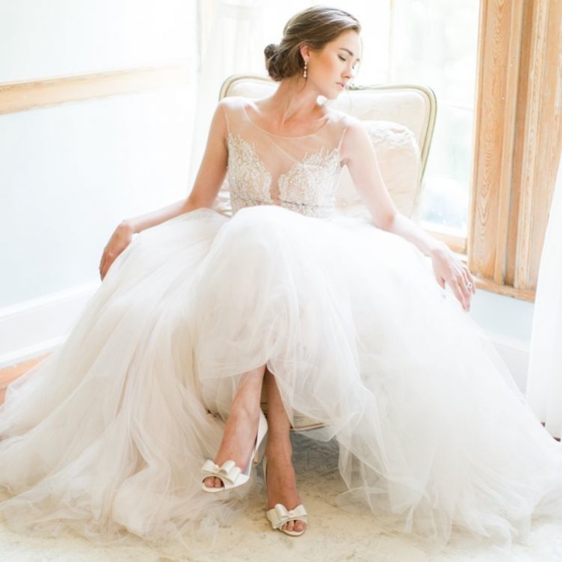 بالصور: صنادل مريحة وأنيقة لعروس عام 2016