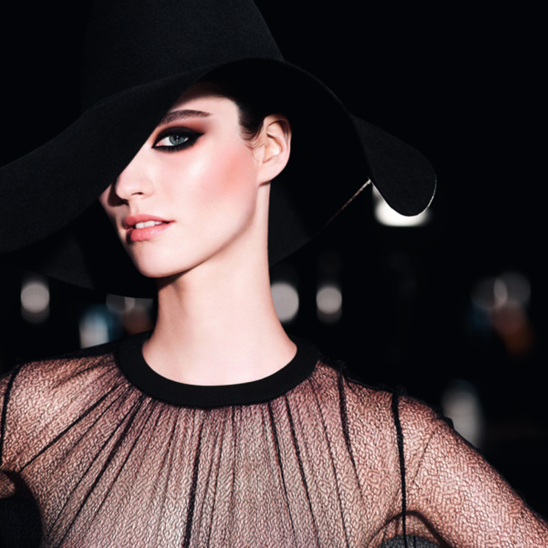 رموشك كثيفة مع ماسكارا   Mascara Super Volume الجديدة من Clarins