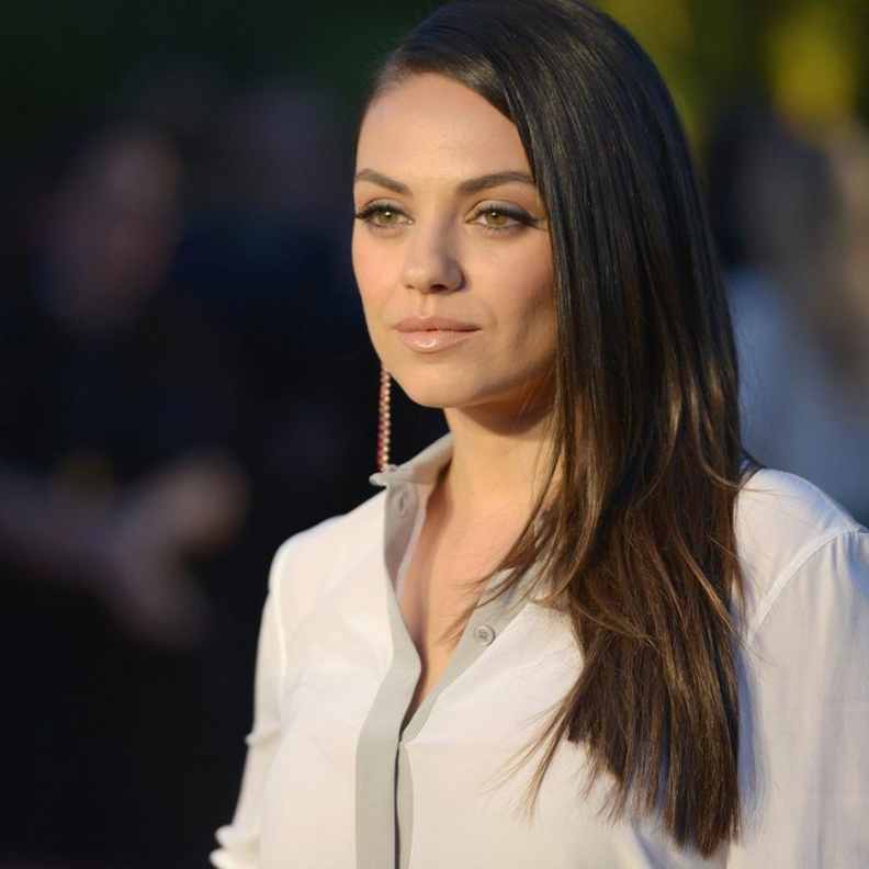 ميلا كونيس تتحدث عن الأمومة وكيف قامت بتغييرها