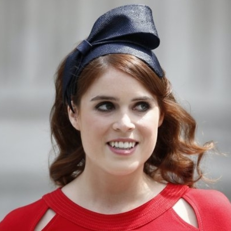 الأميرة يوجين اختارت الصورة من بين عدة صور أخرى للأمير أندرو