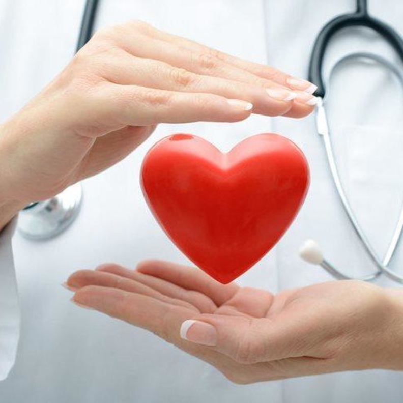 من لديه تاريخ في ارتفاع ضغط الدم أو ارتفاع السكر بالدم