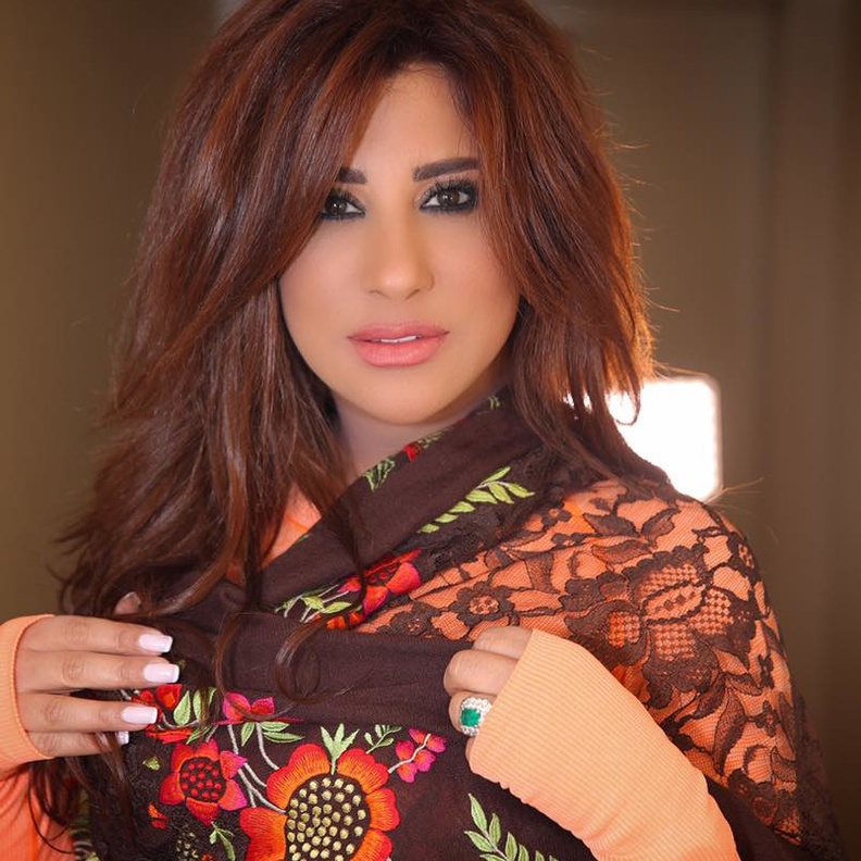 هل تفوز نجوى كرم بالتفاحة الكبيرة