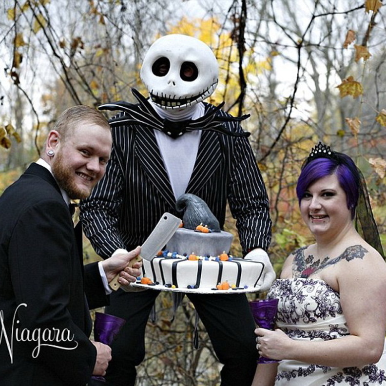 قاعة زفاف مرعبة Elope Niagara