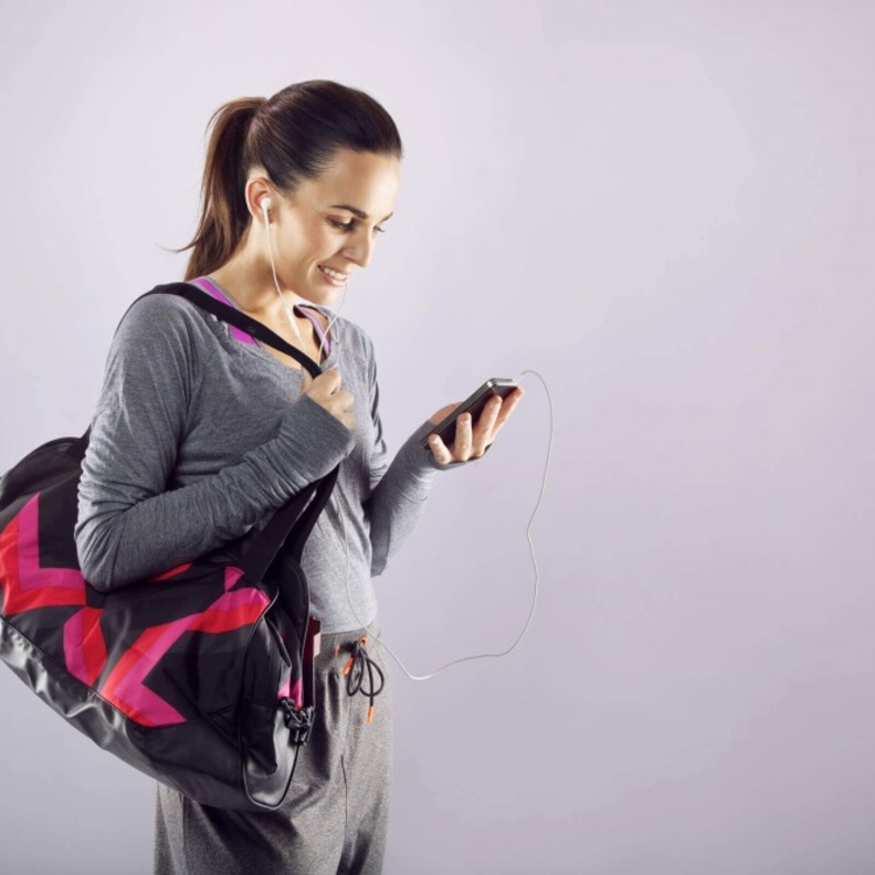 إهتمي بحقيبتك الرياضية واستعدّي دائماً للتمارين...