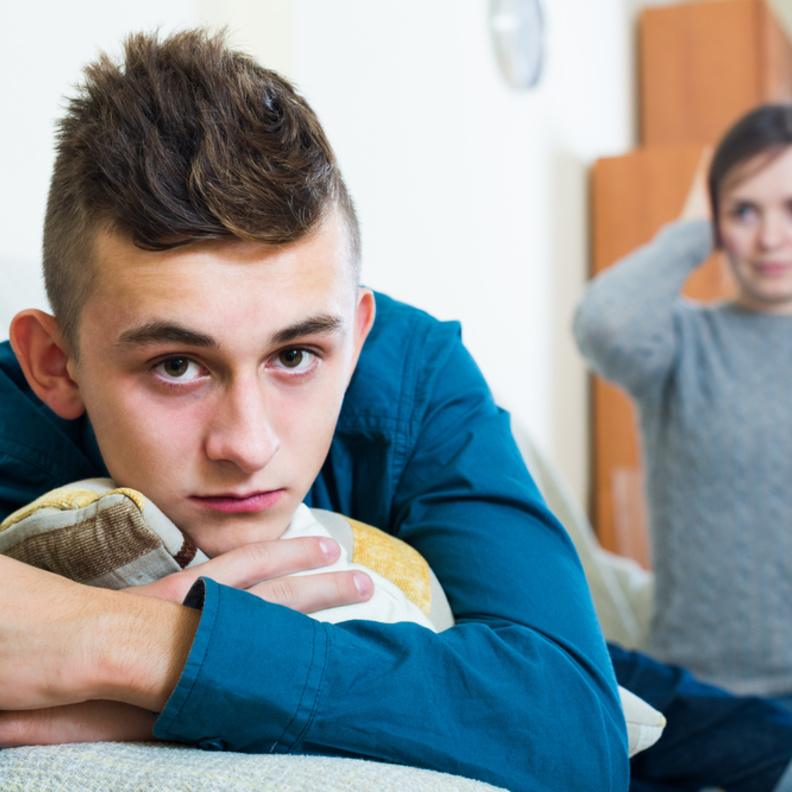 الوالدين وسلوكيات المراهقين