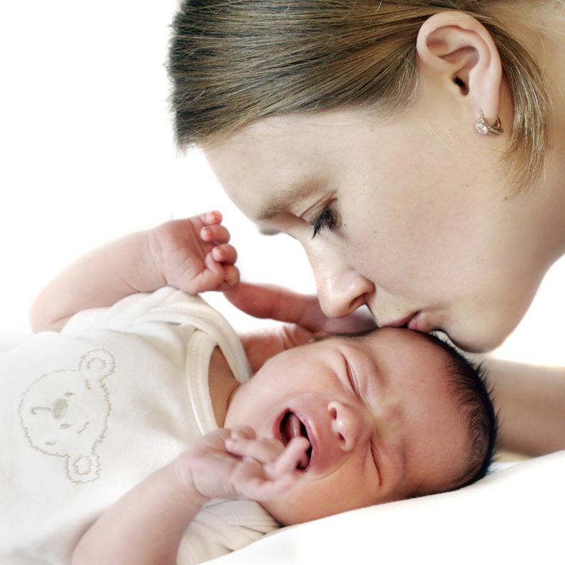 تطبيق على الهواتف الذكية يكشف سبب بكاء الأطفال خلال 15 ثانية فقط