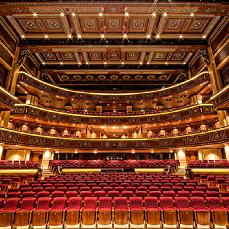 "احتفالات عمان: الرحلة العظيمة" في دار الأوبرا السلطانية بمسقط