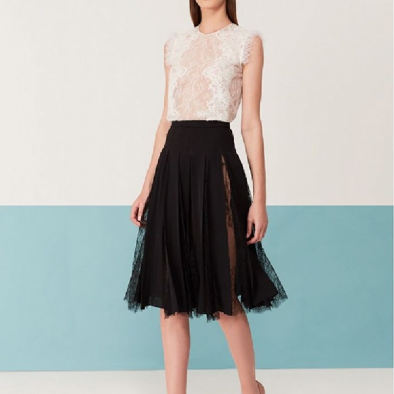 احدى التصاميم العصرية من المصممة هنيدة صيرفي