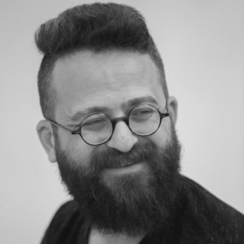 المخرج محمود الصباغ