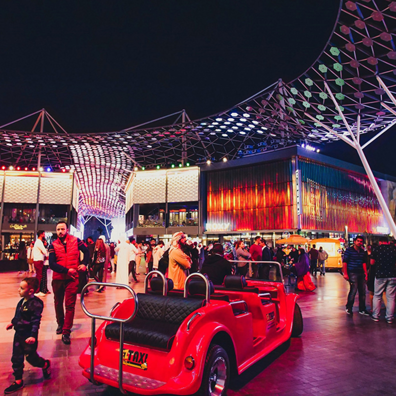 "نكهات عالمية" احتفالية سيتي ووك بمهرجان دبي للمأكولات