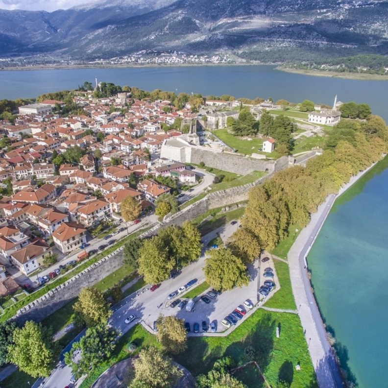 أجمل اماكن السياحة في يوانينا اليونانية