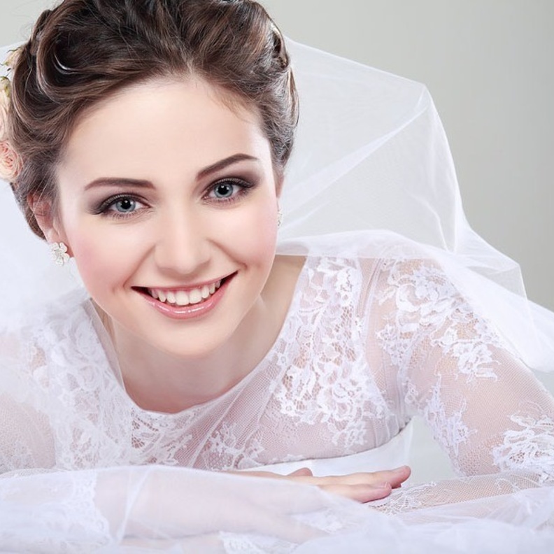 احصلي على بشرة رطبة ومثالية يوم عرسك من خلال الماسكات الطبيعية