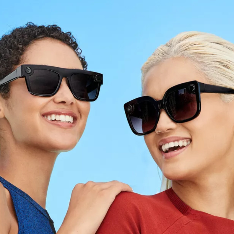 نيكو وفيرونيكا .. النسخ الجديدة من نظارات سناب شات