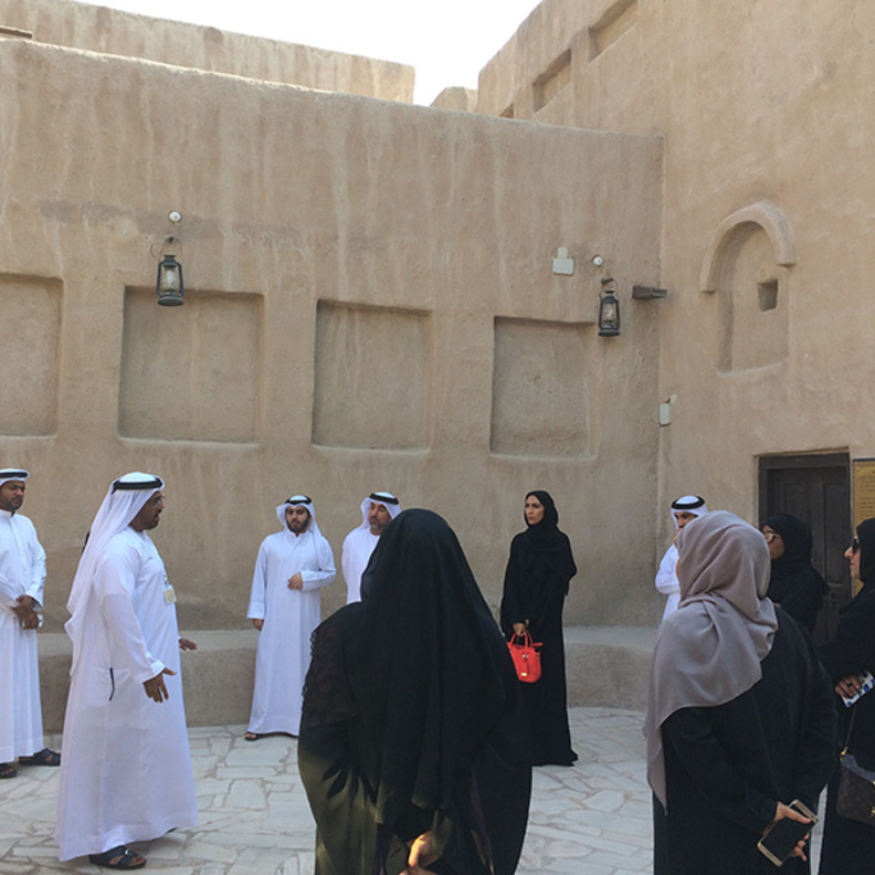 برنامج المرشد الثقافي .. يساهم في دعم السياحة والثقافة في دبي