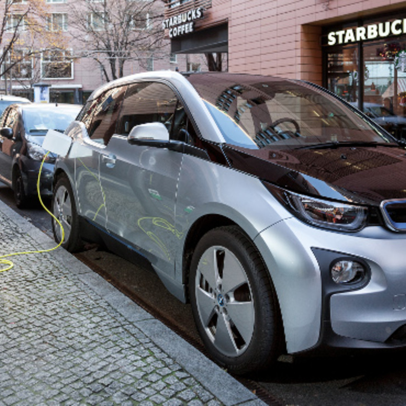 المركبات بدون بنزين ولا ديزل بحلول 2032 في اسكتلندا