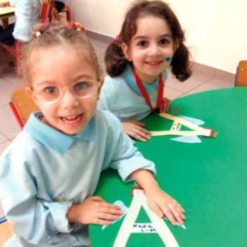 والد ندى طالبة مدرسة الوردية.. إبنتي لم تمت بمرض معد