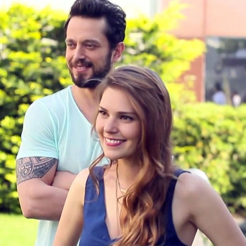 مراد بوز وحبيبته اصلي انفير