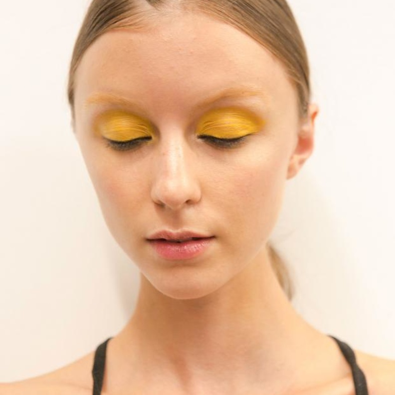 سنبلة رفيعة وجانبية