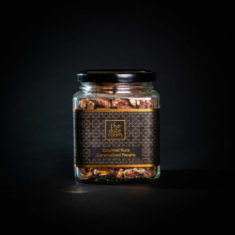 رحبوا بالشهر الفضيل مع تمور إماراتية أصيلة من The Date Room