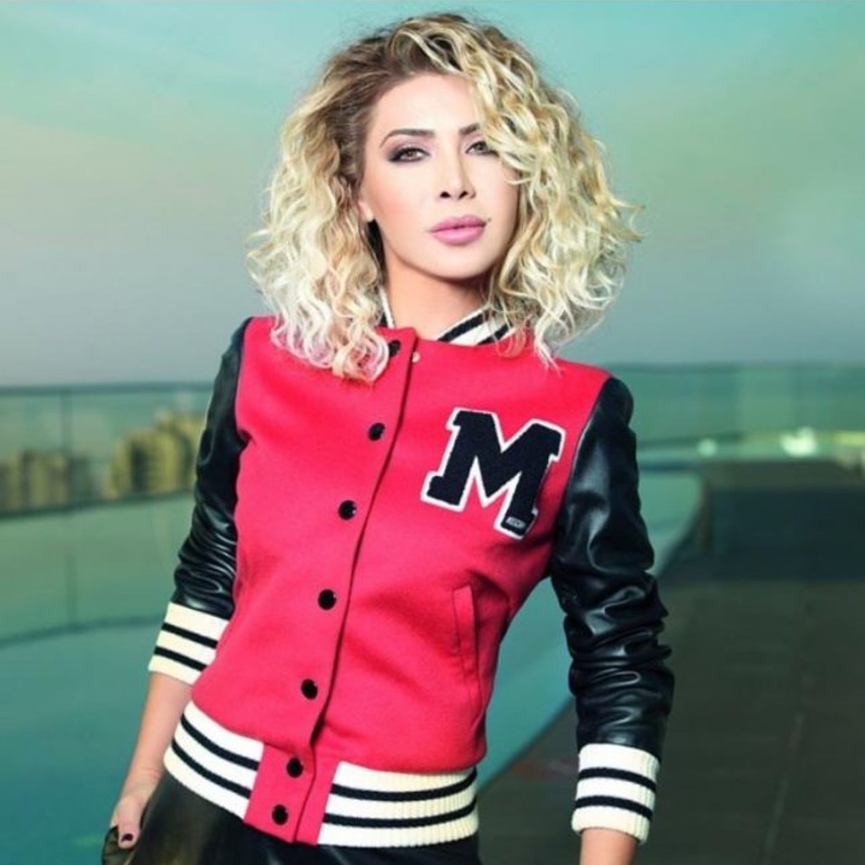 تختار الجاكيتات بلمسات حيويّة ملفتة