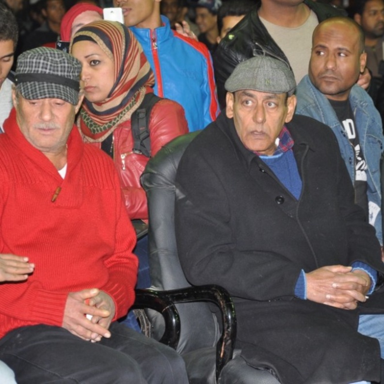 الفنانان أحمد بدير وفاروق الفيشاوى فى الصف الأول للعزاء