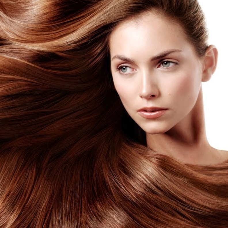 اللون البني