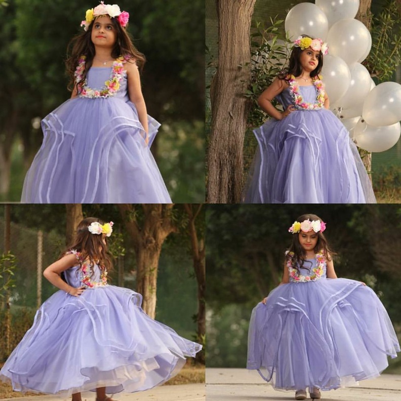 فستان سهرة للفتيات بلون الموف الفاتح