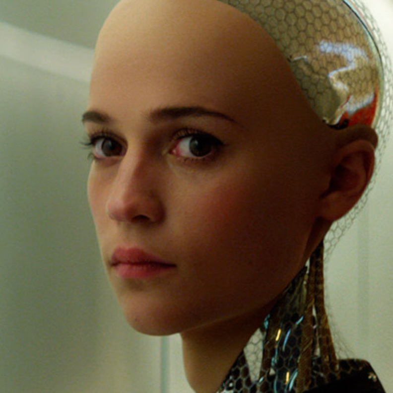 اليسيا فيكاندر في ex machina