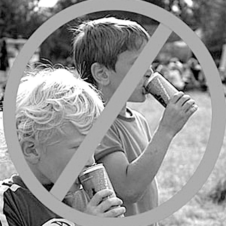 امنع المشروبات الغازية والطاقة عن اطفالك  . 