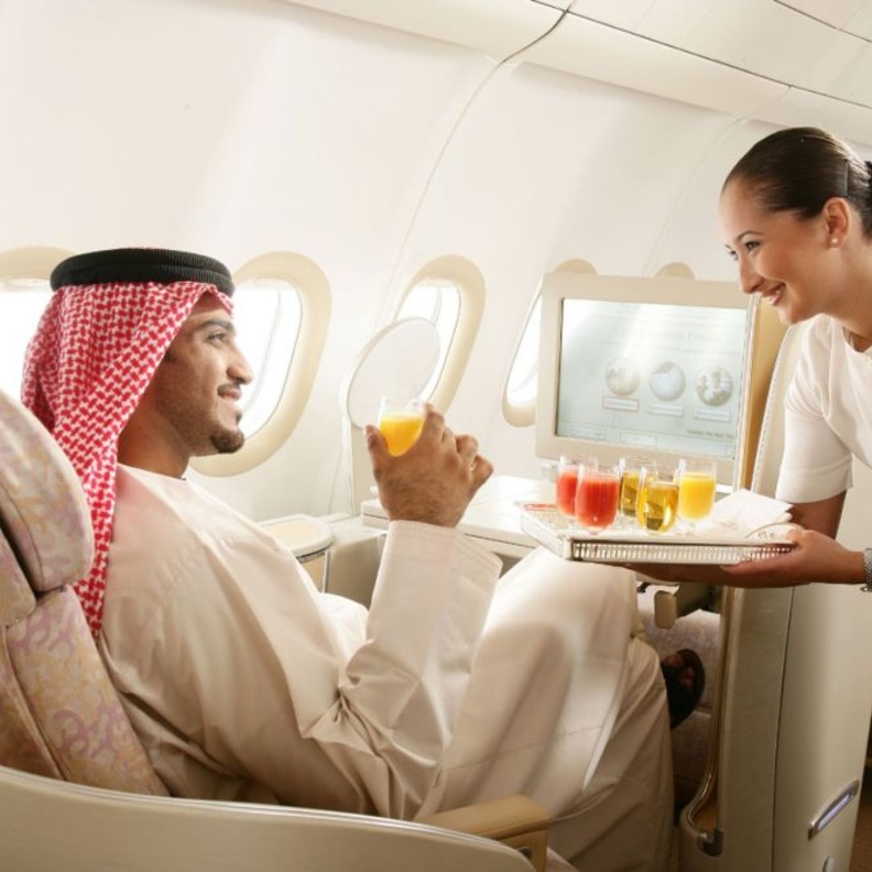 تناول المشروبات الصحية وعدم تناول المشروبات التي تحتوي على كافيين 