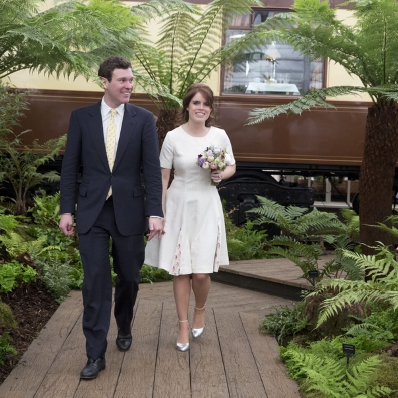 نجوم الوسط الفني سيحضرون حفل زفاف الأميرة يوجين