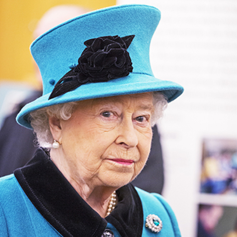 الملكة إليزابيث
