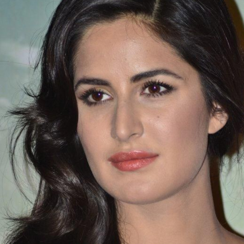 كاترينا كيف ليست سعيدة 