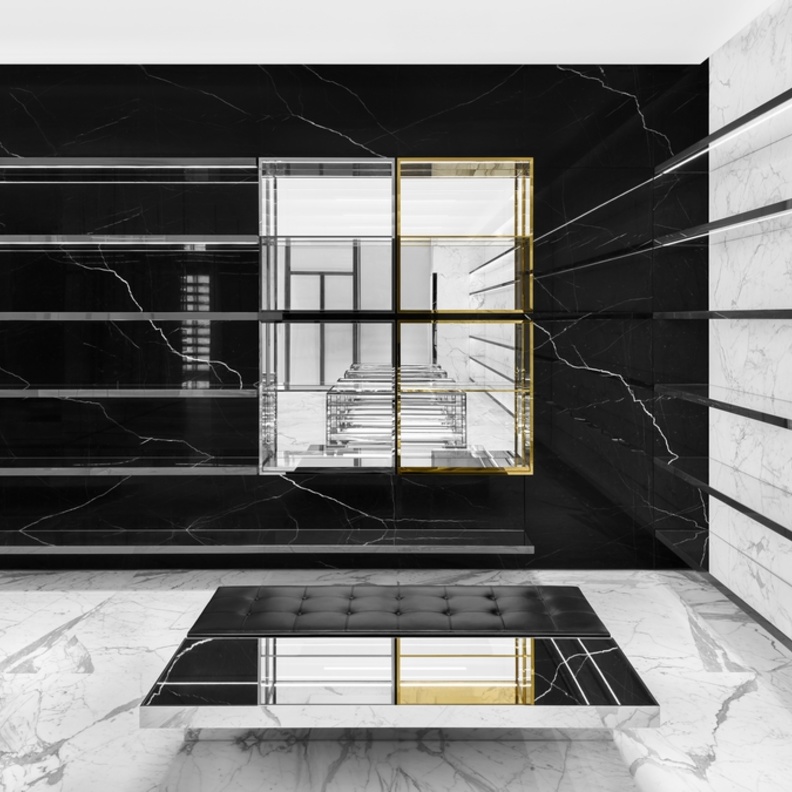 متجر سان لوران في مول الإمارات