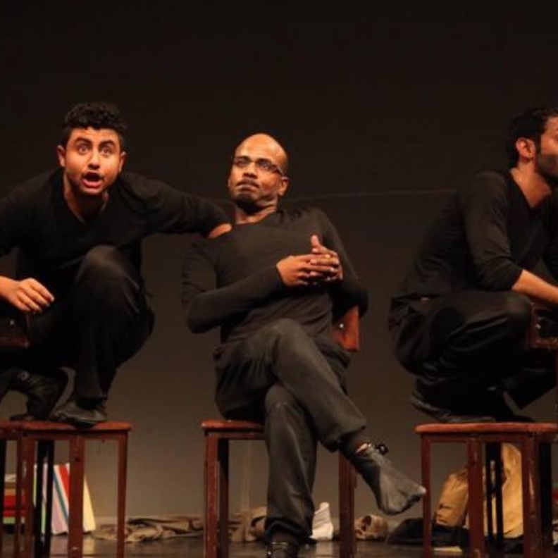 مشهد من المسرحية