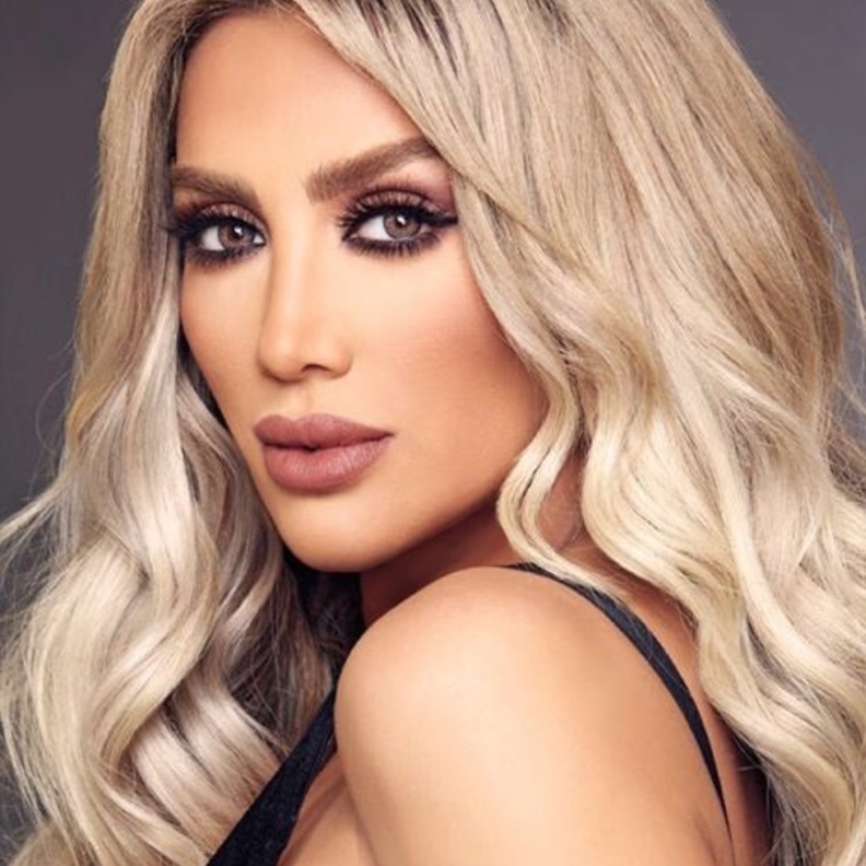 المكياج الترابي على طريقة مايا دياب