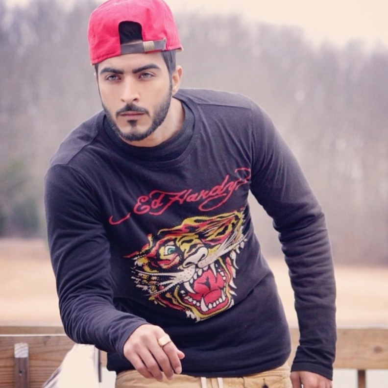 اطلالة كاجول من احمد 