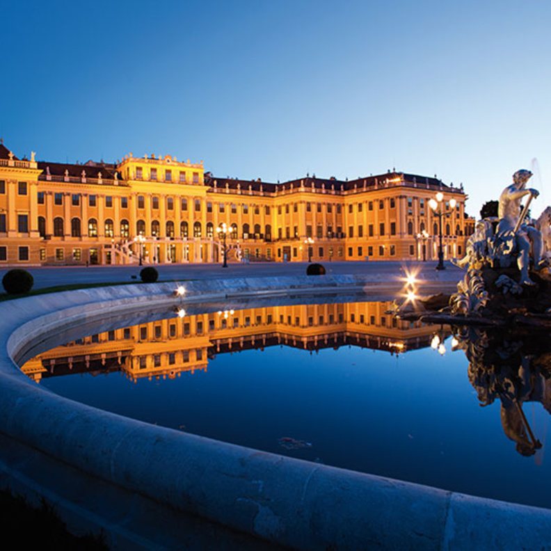 قصر الشنبرون Peter Rigaud