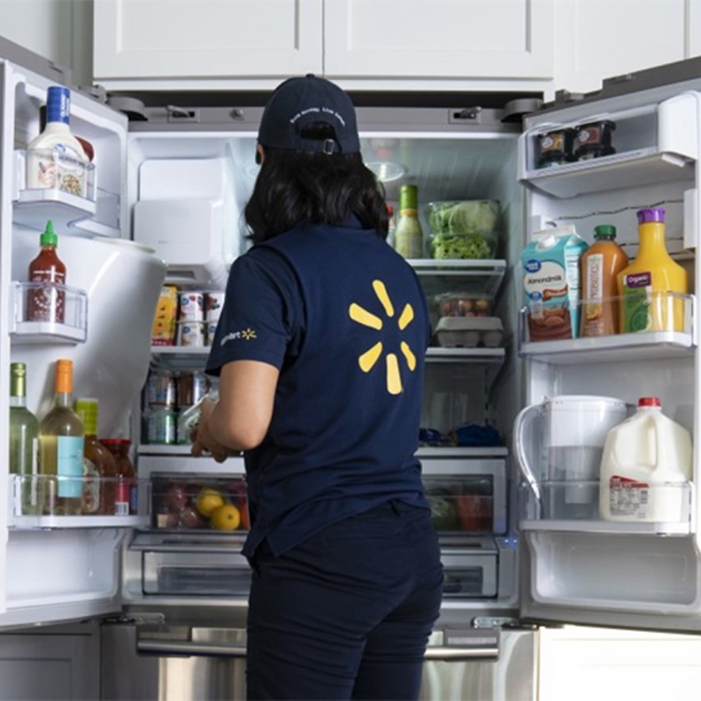 التوصيل من البقالة إلى ثلاجة المنزل .. خدمة وولمارت Walmart الجديدة!