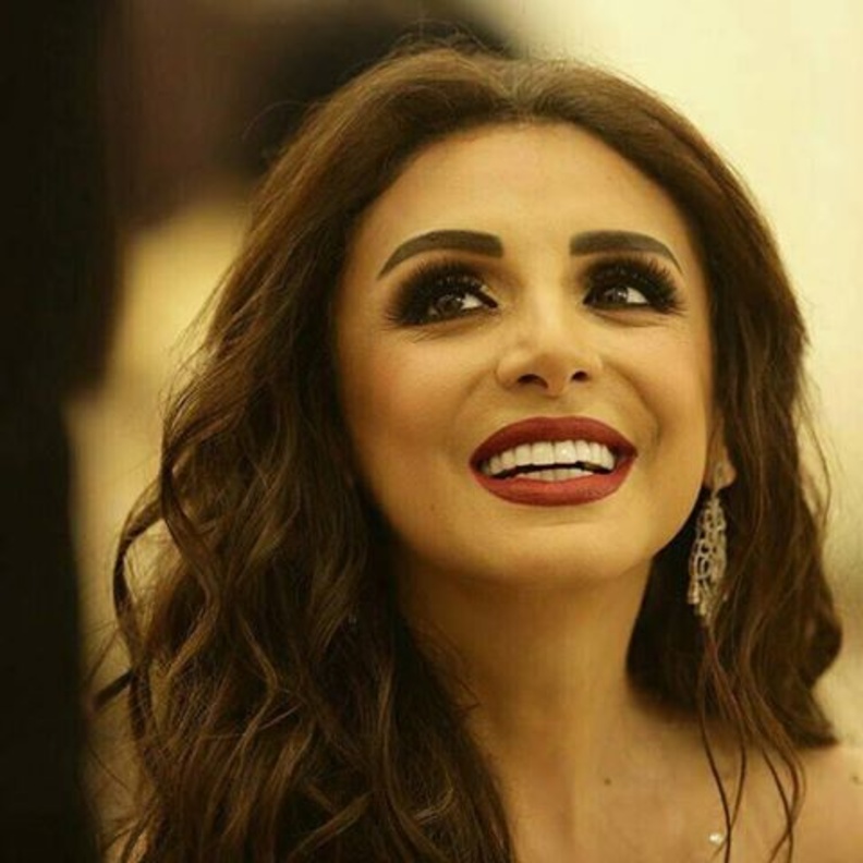 أنغام من كواليس الحفل