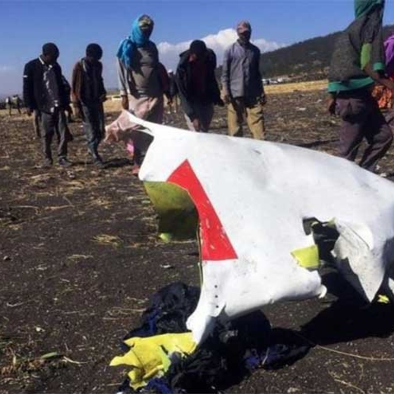 الطائرة المنكوبة تحطمت بعد دقائق من إقلاعها