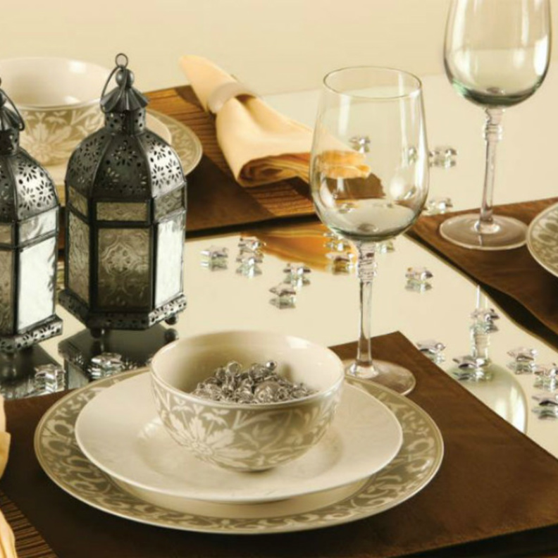 من الكؤوس الكريستالية من هوم سنتر