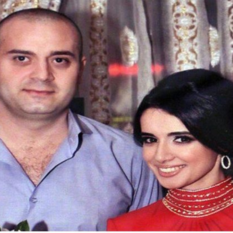 في حفل خطوبتهما