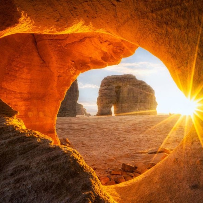 كوكبة من المبدعين والمبتكرين والمشرفين في مؤتمر مُستقبل الضيافة